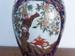 vaso giapponese in porcellana dipinta a mano 